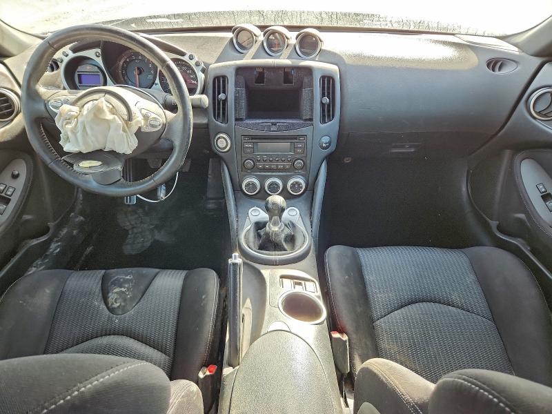 Фото 8 - NISSAN 370Z