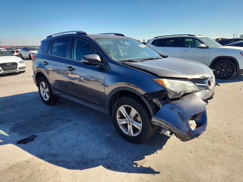 Фото 4 - TOYOTA RAV4