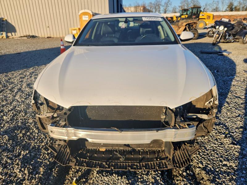 Фото 5 - AUDI A6