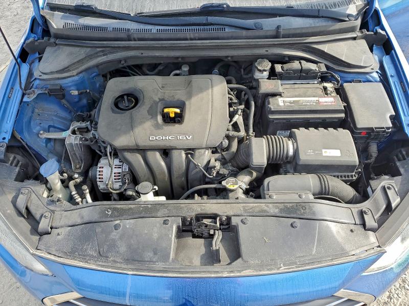 Фото 11 - HYUNDAI ELANTRA