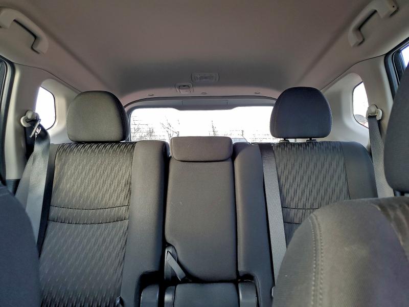 Фото 10 - NISSAN ROGUE