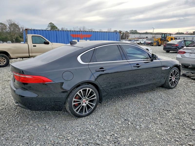 Фото 3 - JAGUAR XF