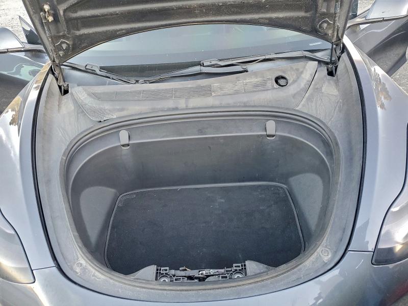 Фото 11 - TESLA MODEL 3