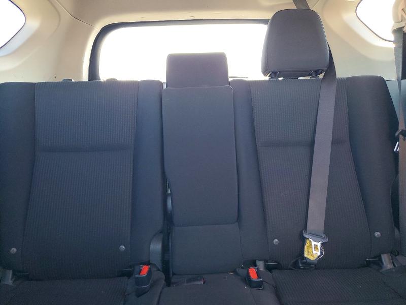 Фото 10 - TOYOTA RAV4