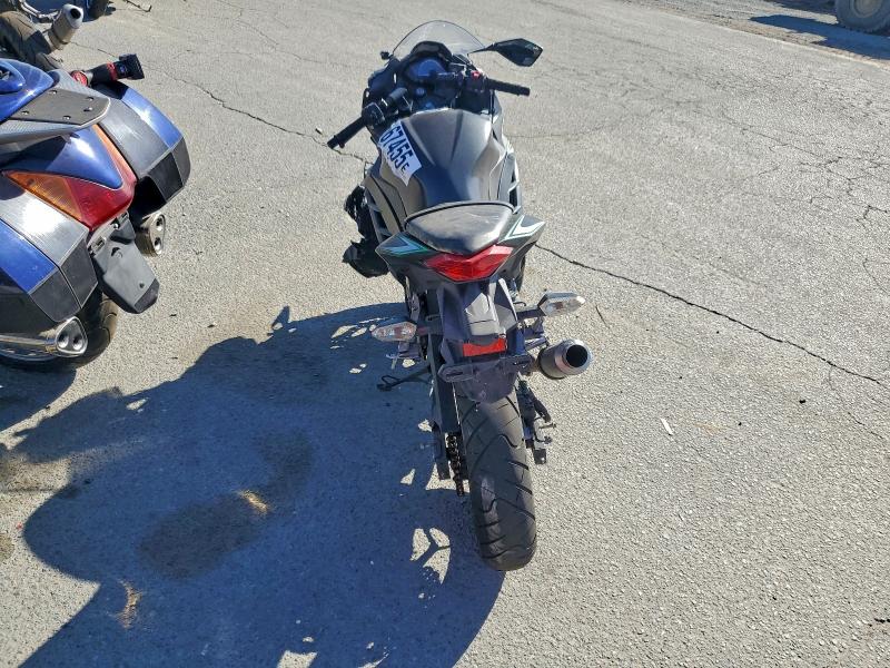 KAWASAKI EX300 B 2016