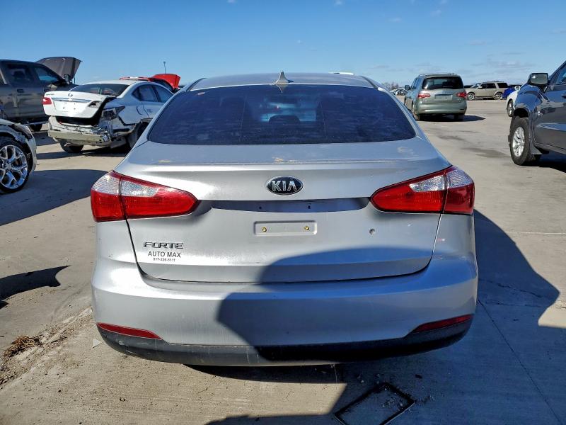 Фото 6 - KIA FORTE