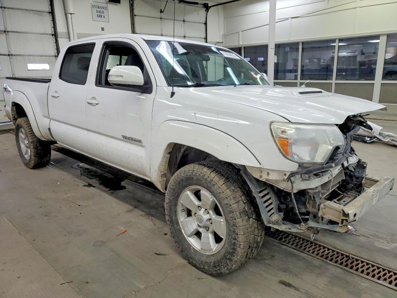 Фото 4 - TOYOTA TACOMA
