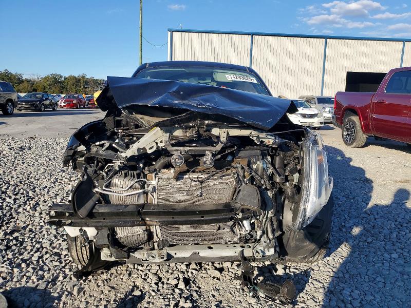 Фото 5 - NISSAN JUKE