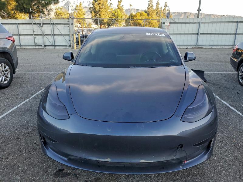 Фото 5 - TESLA MODEL 3