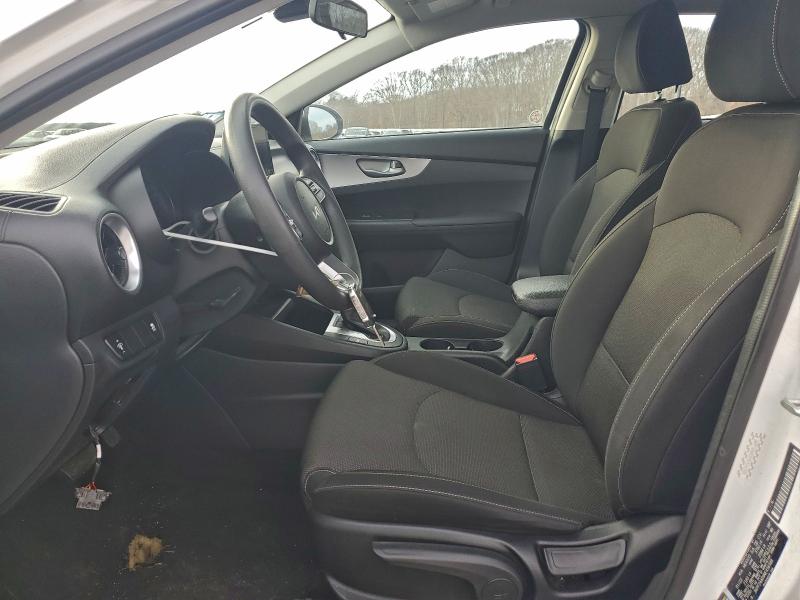 Фото 7 - KIA FORTE