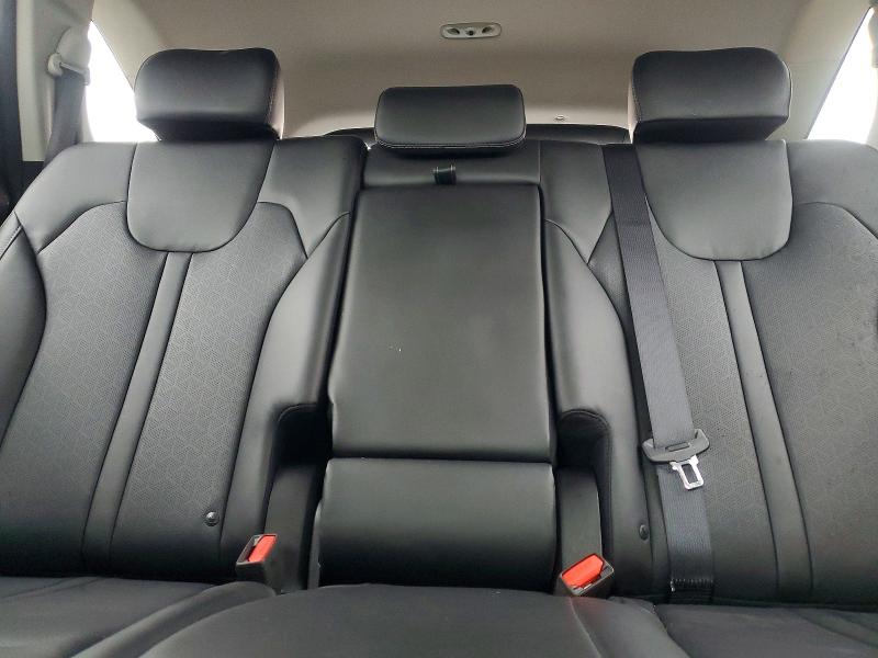 Фото 10 - KIA SORENTO