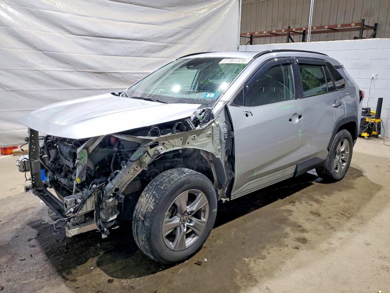 Фото 1 - TOYOTA RAV4