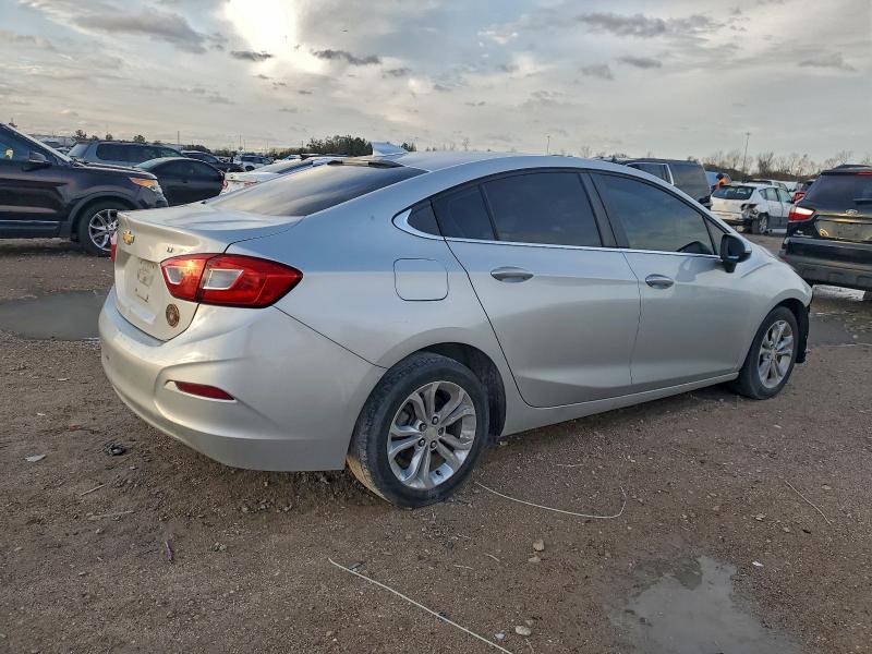 Фото 3 - CHEVROLET CRUZE