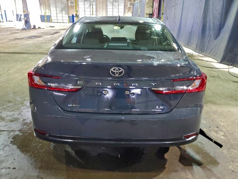 Фото 6 - TOYOTA CAMRY