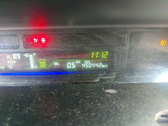 Фото 8 - TOYOTA PRIUS