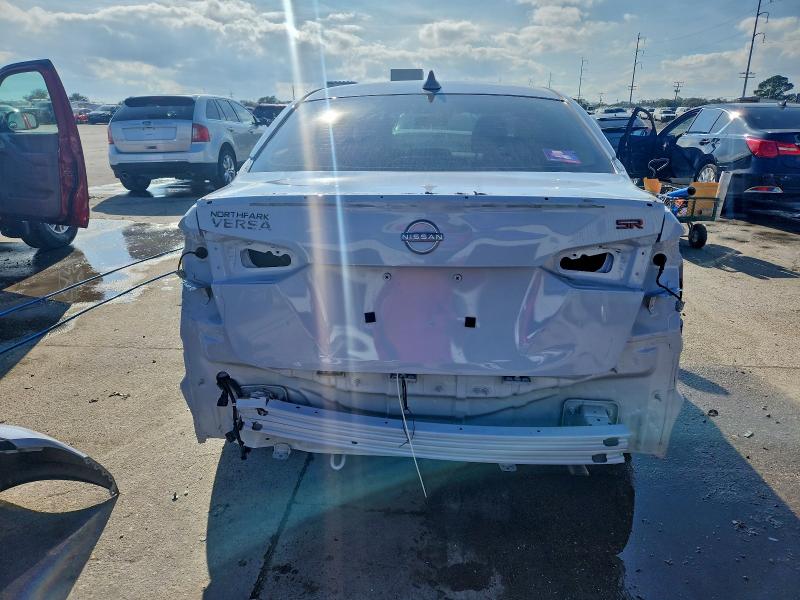 Фото 6 - NISSAN VERSA