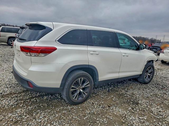 Фото 3 - TOYOTA HIGHLANDER