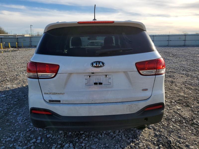 Фото 6 - KIA SORENTO