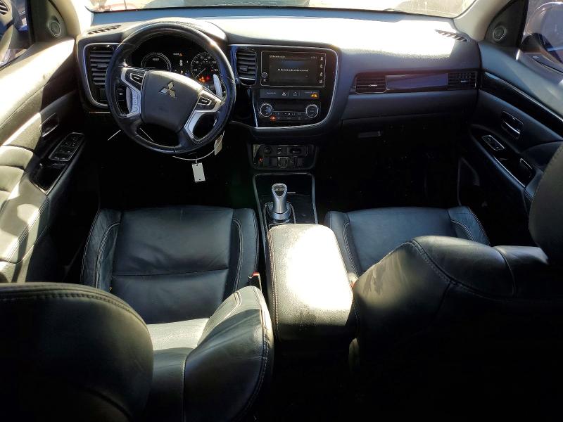 Фото 8 - MITSUBISHI OUTLANDER