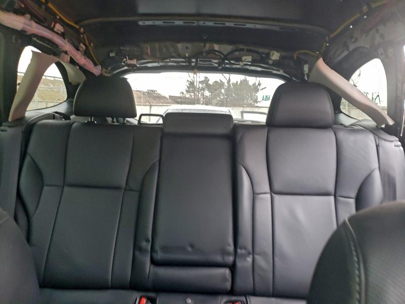 Фото 10 - SUBARU OUTBACK