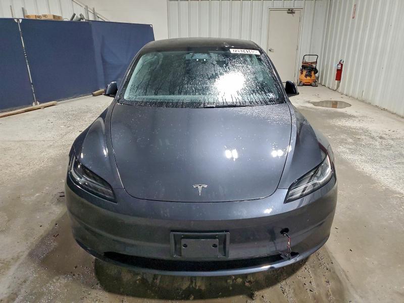 Фото 5 - TESLA MODEL 3