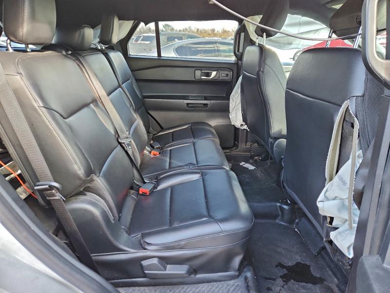 Фото 11 - FORD EXPLORER