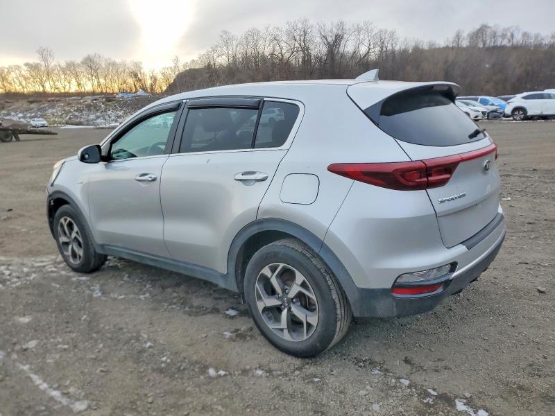 Фото 2 - KIA SPORTAGE