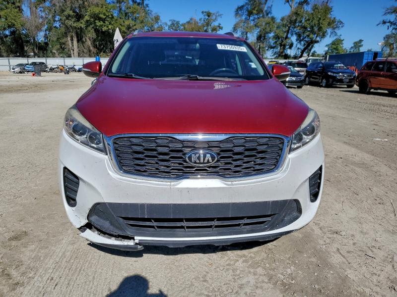 Фото 5 - KIA SORENTO