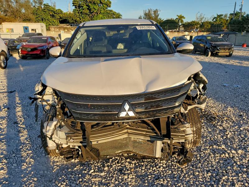 Фото 5 - MITSUBISHI OUTLANDER