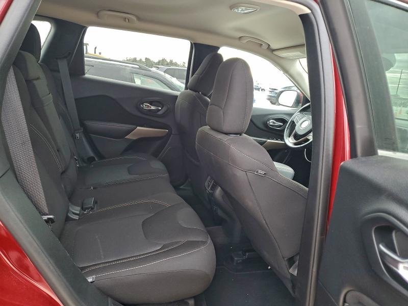 Фото 11 - JEEP GRAND CHER