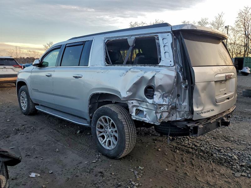 Фото 2 - GMC YUKON