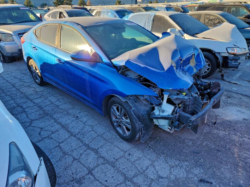 Фото 4 - HYUNDAI ELANTRA