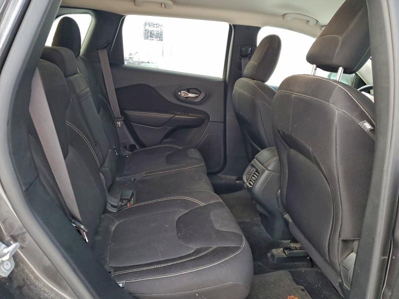 Фото 11 - JEEP GRAND CHER