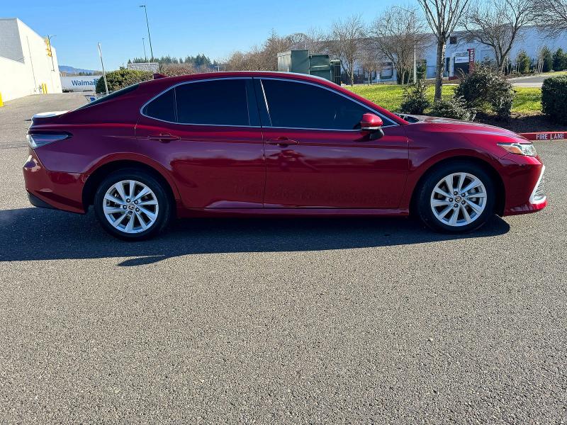 Фото 13 - TOYOTA CAMRY