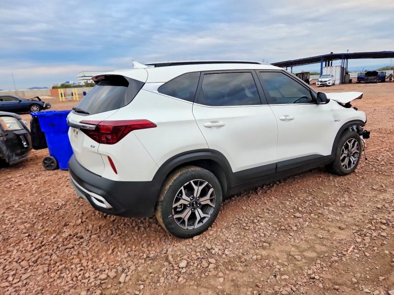 Фото 3 - KIA SELTOS