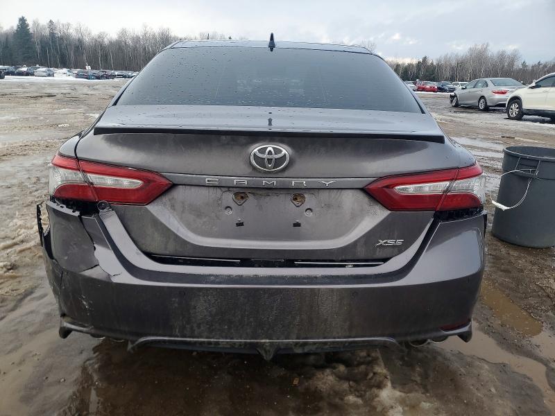 Фото 6 - TOYOTA CAMRY