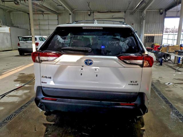 Фото 6 - TOYOTA RAV4