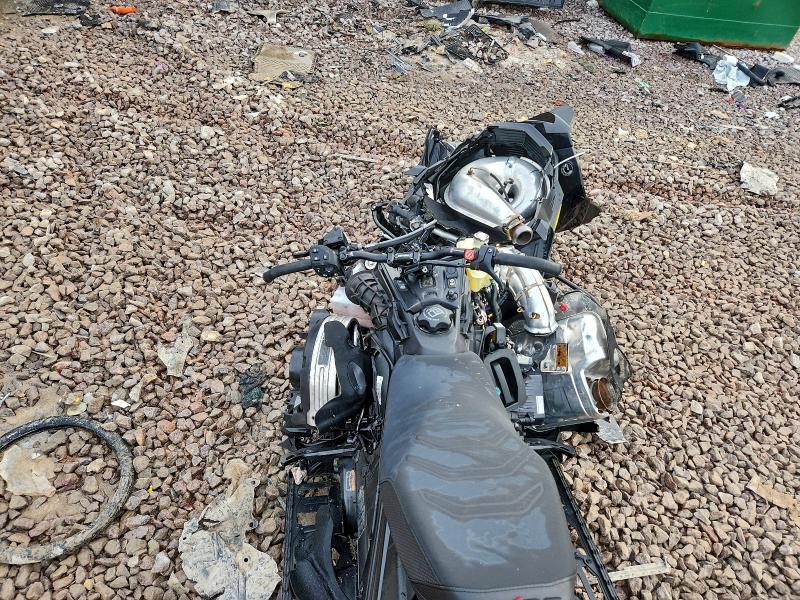 SKI-DOO SNOWMOBILE 2025