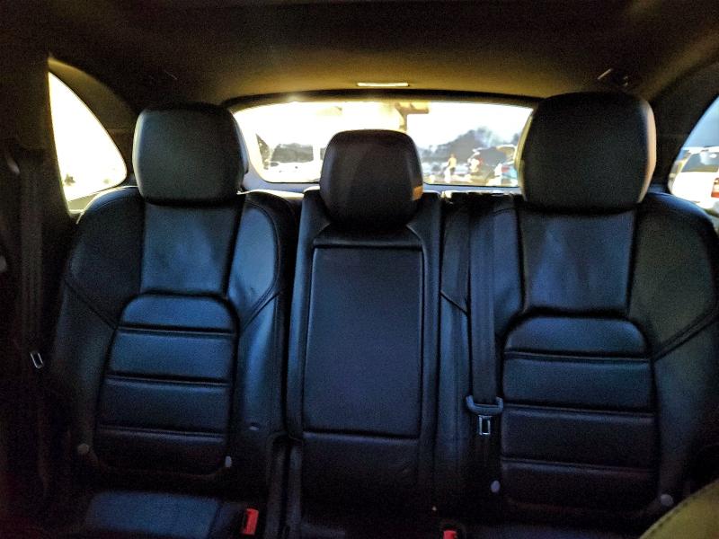 Фото 10 - PORSCHE CAYENNE