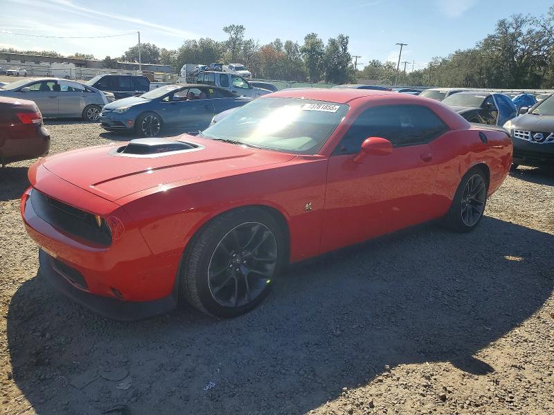 Фото 1 - DODGE CHALLENGER