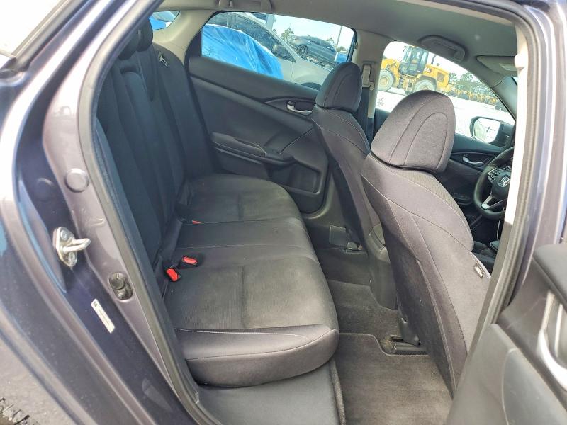 Фото 10 - HONDA INSIGHT