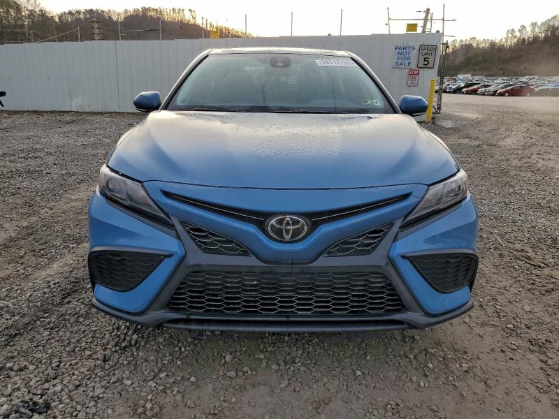 Фото 5 - TOYOTA CAMRY