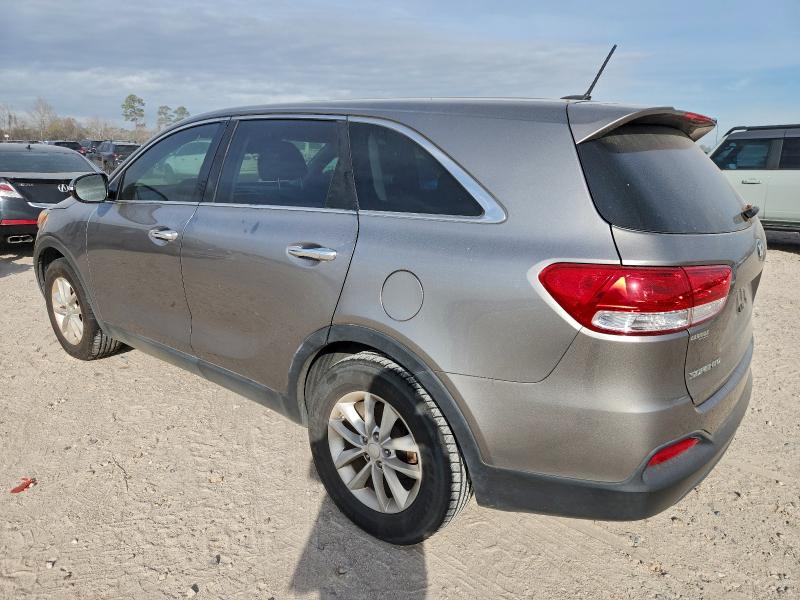 Фото 2 - KIA SORENTO