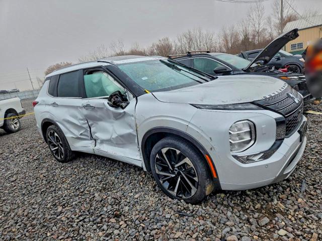 Фото 4 - MITSUBISHI OUTLANDER