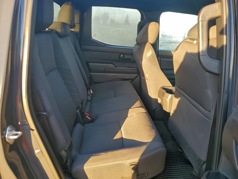 Фото 10 - TOYOTA TACOMA