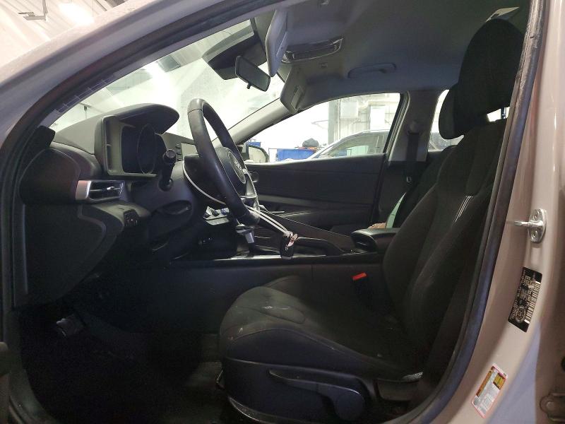 Фото 7 - HYUNDAI ELANTRA