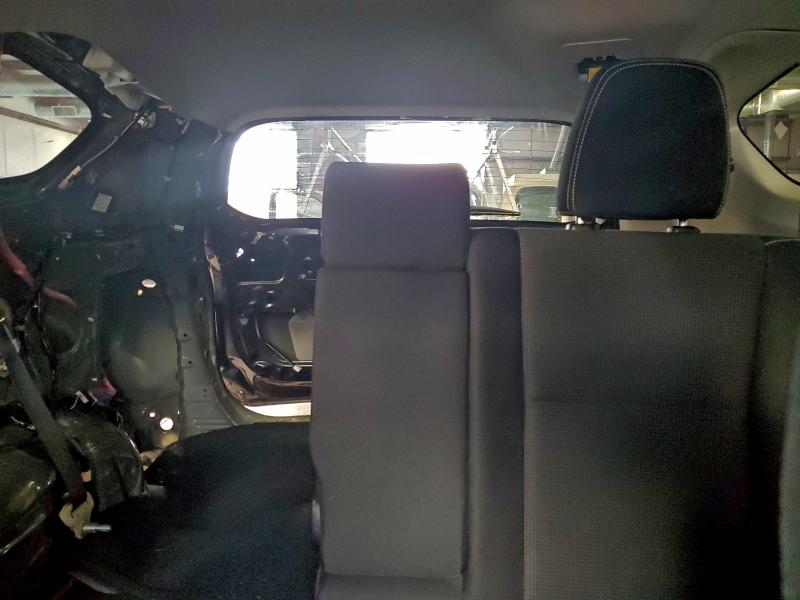 Фото 10 - TOYOTA RAV4