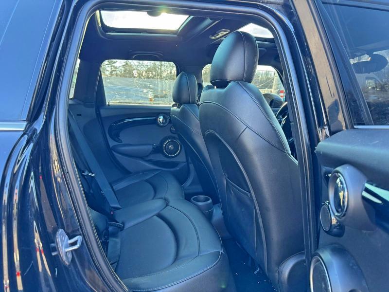 Фото 9 - MINI COOPER