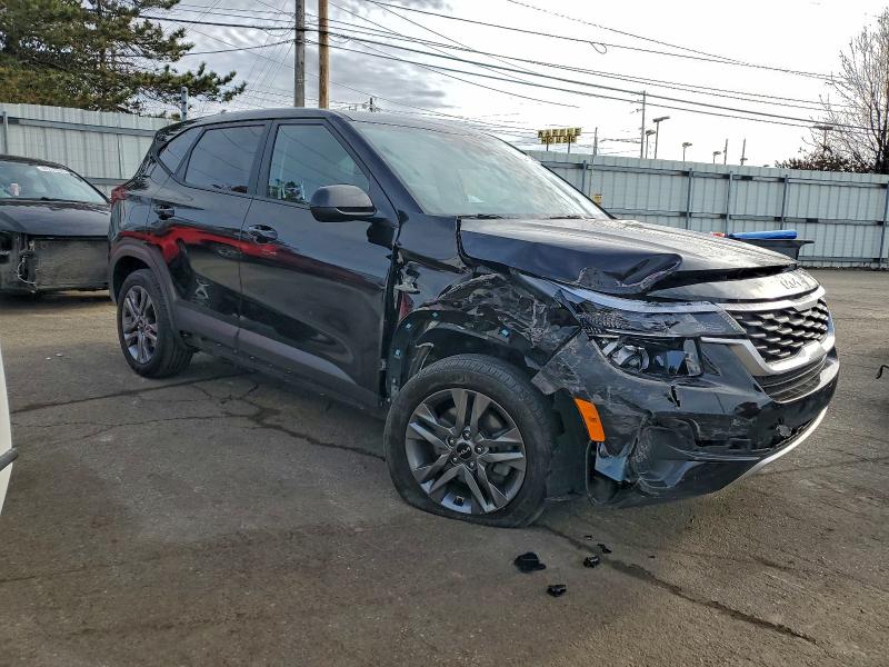 Фото 4 - KIA SELTOS