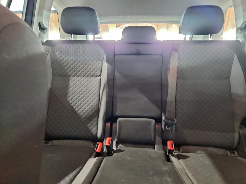 Фото 10 - VOLKSWAGEN TIGUAN